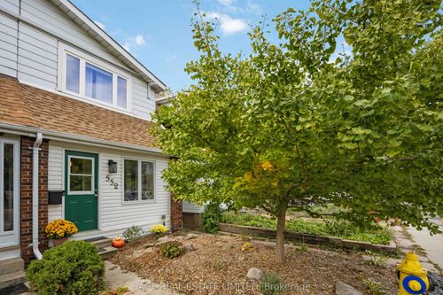 552 Victoria Park Avenue, Toronto, ON, M4E3T5 | Card Image