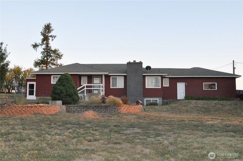 37413 Main St E, Davenport, WA, 99122-9791 | Card Image