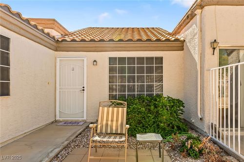 2136 Pebble Creek Ln, Laughlin, NV, 89029-0247 | Card Image