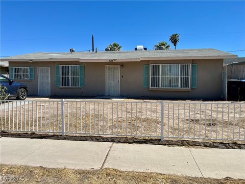 525 Byrnes Ave, Las Vegas, NV, 89106-2721 | Card Image
