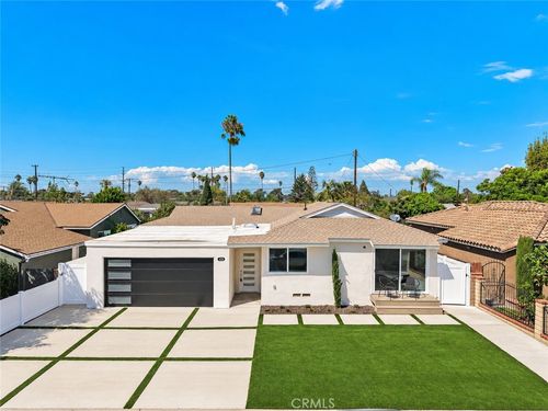 674 Senate St, Costa Mesa, CA, 92627-2509 | Card Image