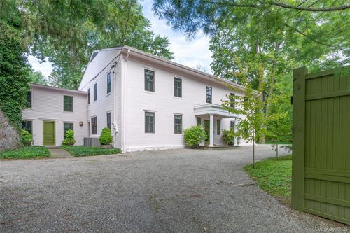 2461 Salt Point Tpke, Clinton Corners, NY, 12514-2302 | Card Image