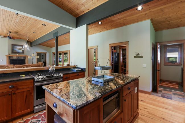 318 Mt Highway 56, House other with 2 bedrooms, 4 bathrooms and null parking in Noxon MT | Image 18