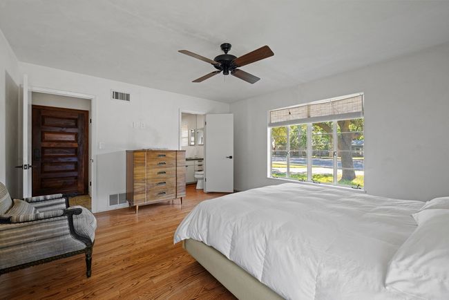 312 S Acorn St, House other with 3 bedrooms, 3 bathrooms and null parking in Fredericksburg TX | Image 27