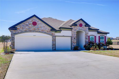 10027 Dolphin Gull Circle, THONOTOSASSA, FL, 33592 | Card Image