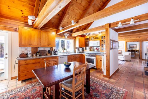 710 Meadowland Farms Rd, Quechee, VT, 05059-3169 | Card Image