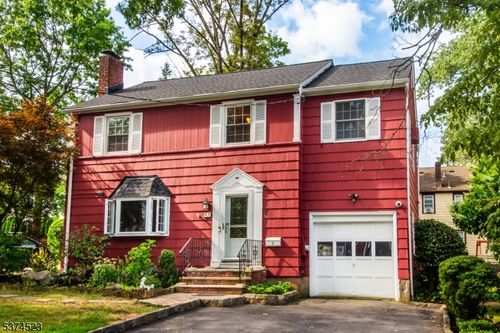 41 Newman Ave, Verona, NJ, 07044-2533 | Card Image