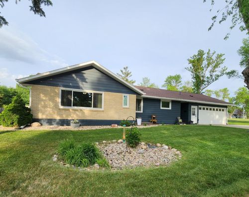 1105 5th Ave Sw, Pipestone, MN, 56164-1024 | Card Image