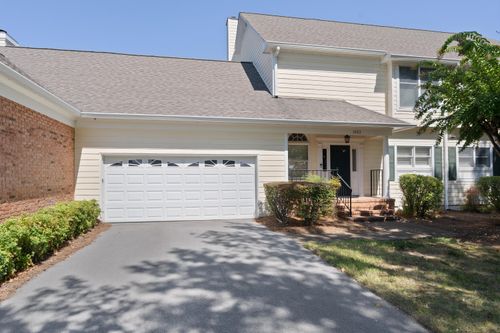 1083 Constitution Dr, Chattanooga, TN, 37405-4246 | Card Image