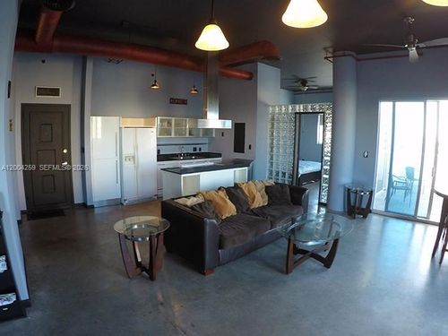 611-10 Sw South River Dr, Miami, FL, 33130 | Card Image