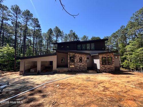 239 Hill Rd, Southern Pines, NC, 28387-6633 | Card Image