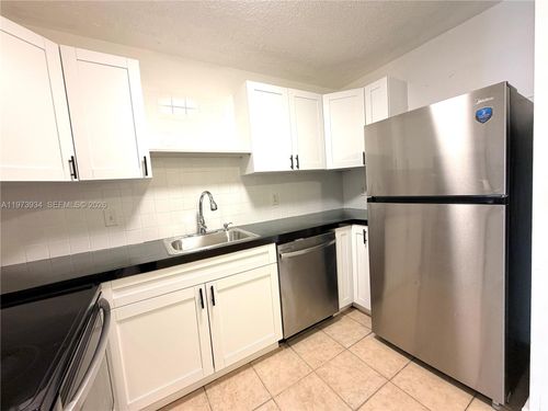3215-3215 Nw 102nd Ter, Coral Springs, FL, 33065-6132 | Card Image