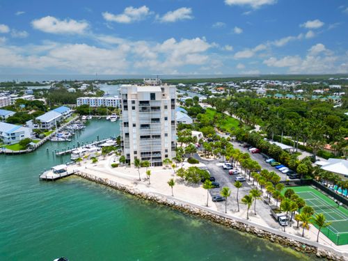 apt-404-2000 Coco Plum Dr, Marathon, FL, 33050-4022 | Card Image