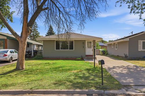 2336 12th Ave E, North Saint Paul, MN, 55109-2413 | Card Image