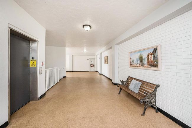 APT-66 - 2002 Australia Way E, Condo with 2 bedrooms, 2 bathrooms and null parking in CLEARWATER FL | Image 19