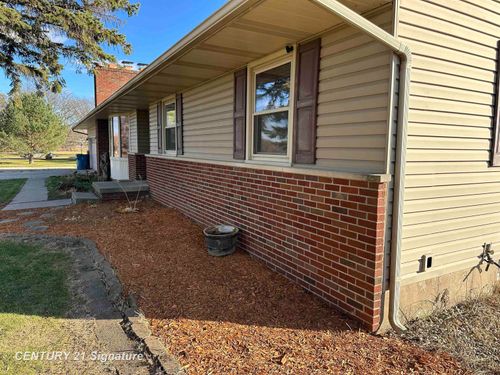 10141 Mcenrue Rd, Swartz Creek, MI, 48473-8573 | Card Image