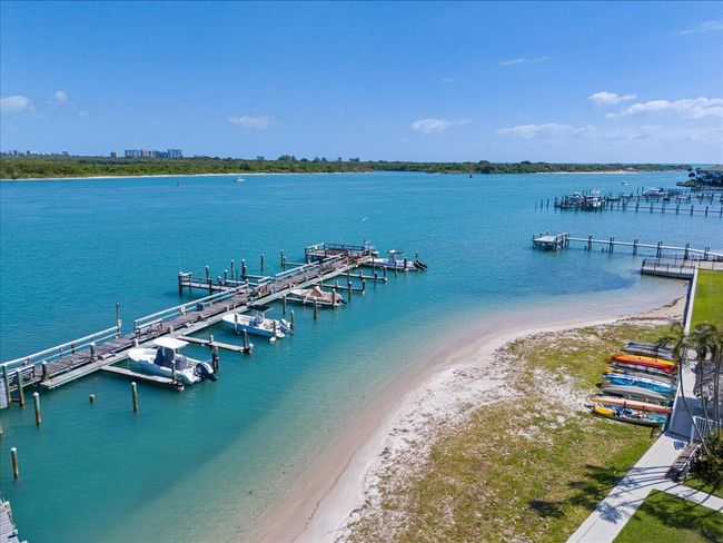 6 - 1300 Seaway Dr, Condo with 2 bedrooms, 2 bathrooms and null parking in Fort Pierce FL | Image 37