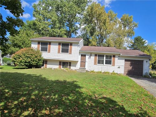 129 Covered Wagon Trl, West Henrietta, NY, 14586-9700 | Card Image