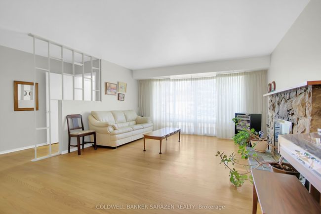 70 Viewmount Dr, House other with 4 bedrooms, 2 bathrooms and 3 parking in Nepean ON | Image 6
