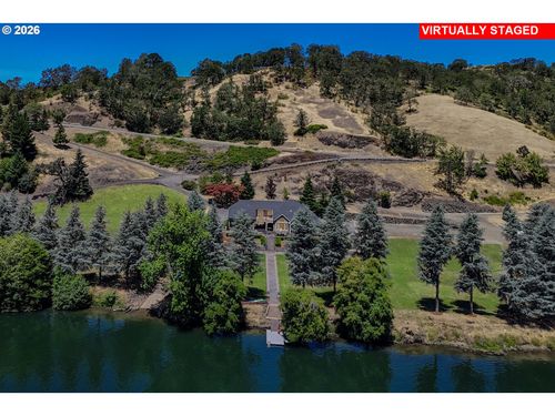 355 Boatwatch Ln, Roseburg, OR, 97470-8503 | Card Image
