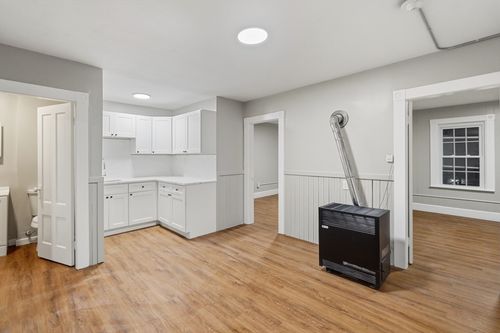 3r-44 Pratt St, Fitchburg, MA, 01420-4490 | Card Image