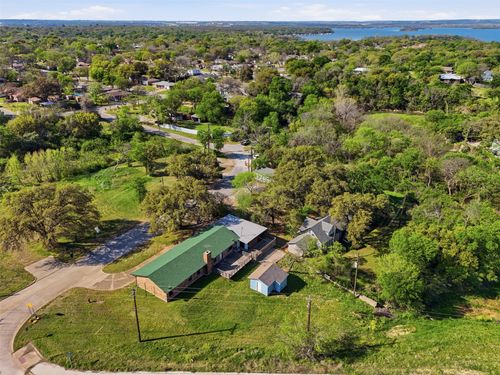 7020 Edgemere Pl, Lake Worth, TX, 76135-2714 | Card Image