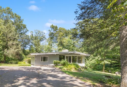 74 Woods Rd, Bethany, CT, 06524 | Card Image