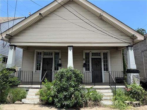 2913 15 Saint Claude Avenue, New Orleans, LA, 70117 | Card Image