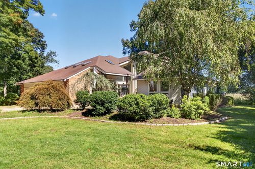 5 Sand Creek Dr, Old Saybrook, CT, 06475-2345 | Card Image