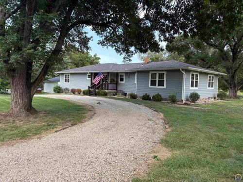 4532 Ne Indian Creek Rd, Topeka, KS, 66617-1542 | Card Image