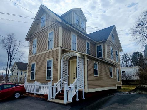 2 S Spring St, Concord, NH, 03301-2424 | Card Image