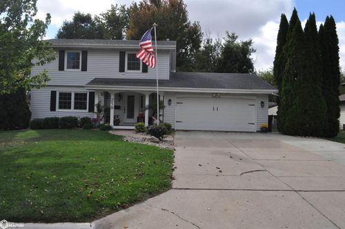 219 Windwood Dr, Carroll, IA, 51401-3644 | Card Image