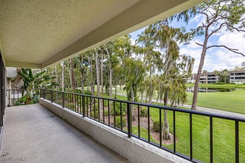 apt-285-103 Clubhouse Ln, NAPLES, FL, 34105-2916 | Card Image