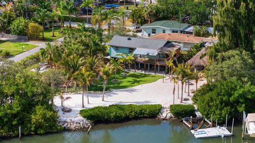 2700 44th St S, GULFPORT, FL, 33711-3748 | Card Image