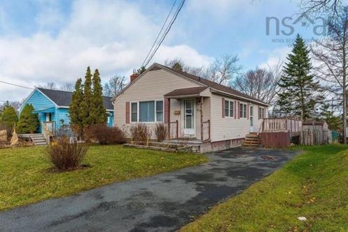 60 Thornhill Dr, Halifax, NS, B3R2B4 | Card Image