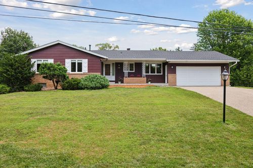 2708 W 96th Street, Bloomington, MN, 55431 | Card Image