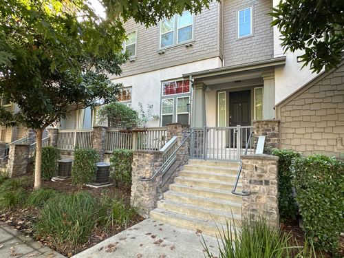 1620 D Street, Sacramento, CA, 95814 | Card Image