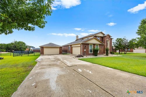 2011 Sandy Point Rd, Harker Heights, TX, 76548-8680 | Card Image