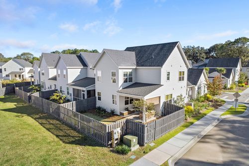 100 Risewell Ct, Johns Island, SC, 29455-4967 | Card Image