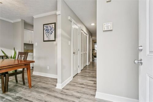 1058 Palmerton Dr, Newport News, VA, 23602-2072 | Card Image