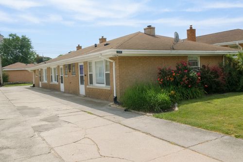 14547 Blaine Ave, Posen, IL, 60469-1258 | Card Image