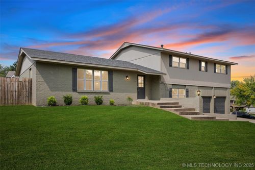 1063 Rolling Meadows Ct, Bartlesville, OK, 74006-5527 | Card Image