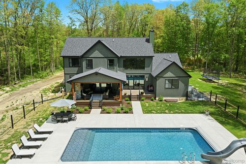 4286 Center Rd, Linden, MI, 48451-8513 | Card Image
