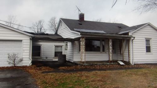 465 Tipple Rd, Carrier Mills, IL, 62917-2114 | Card Image