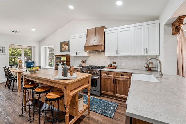 5962 Steiner, House other with 3 bedrooms, 2 bathrooms and 4 parking in Kyle TX | Image 9