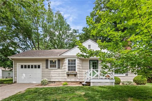 5227 Rosewood Dr, Roeland Park, KS, 66205-2165 | Card Image