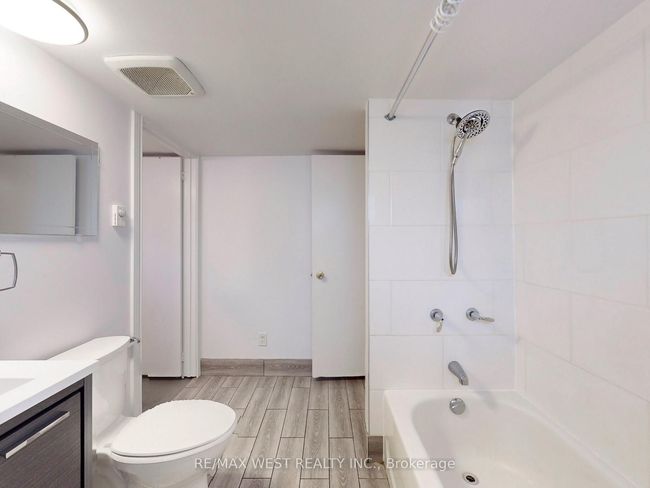 206 Howard Park Ave, House other with 5 bedrooms, 4 bathrooms and null parking in Toronto ON | Image 47