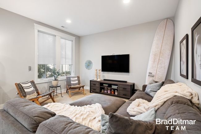 BLDG-1 - 702 Croswell Ave, Condo with 3 bedrooms, 3 bathrooms and null parking in East Grand Rapids MI | Image 8