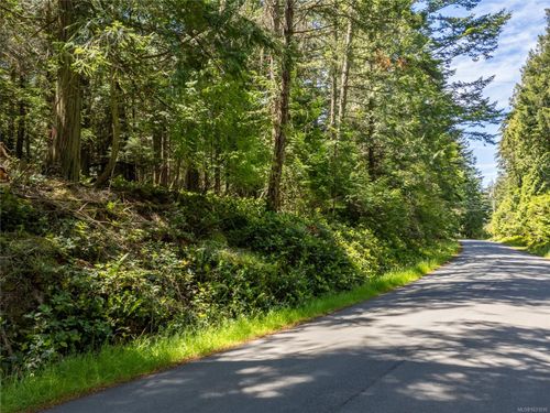 638 Tumbo Channel Rd, Saturna Island, BC, V0N2Y0 | Card Image