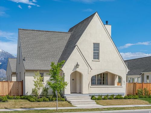 150-16 W Stillwater St, Vineyard, UT, 84059-2716 | Card Image